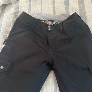 Burton dry ride XL tall snowboard, ski pant